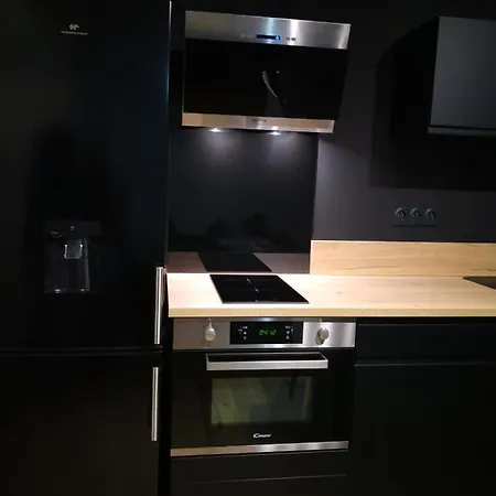 Moderne,parking,piscine,tennis,terrasse. * Aix-les-Bains